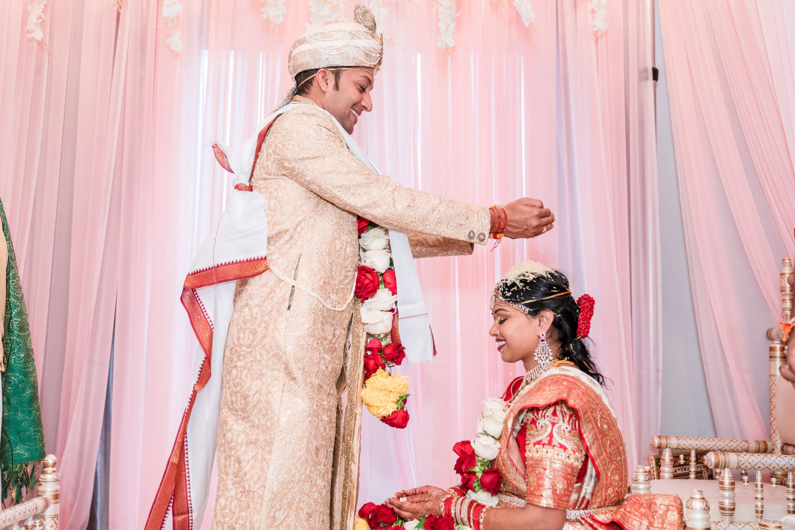 Perfect moment captured in a traditional Indian wedding by Jerzy Nieves Photography